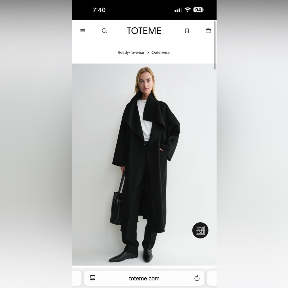 Toteme Signature Wool And Cashmere Coat